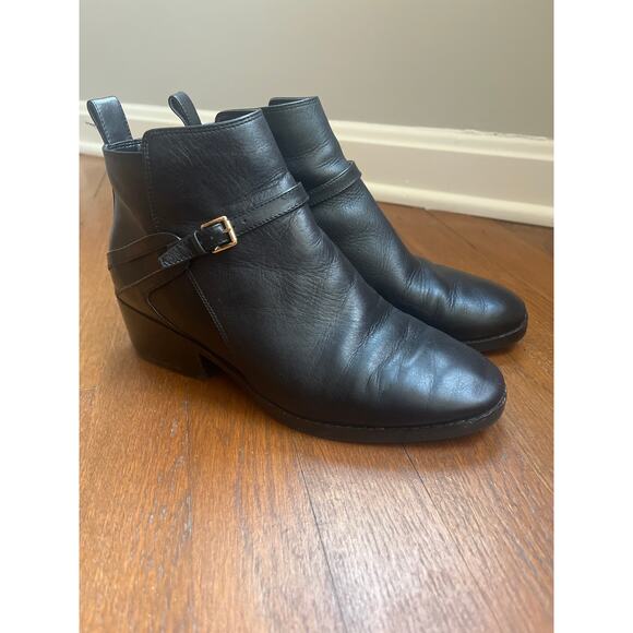 Cole Haan Etta II Black Leather Ankle Bootie with Buckle Strap Size 8.5 - Picture 2 of 8